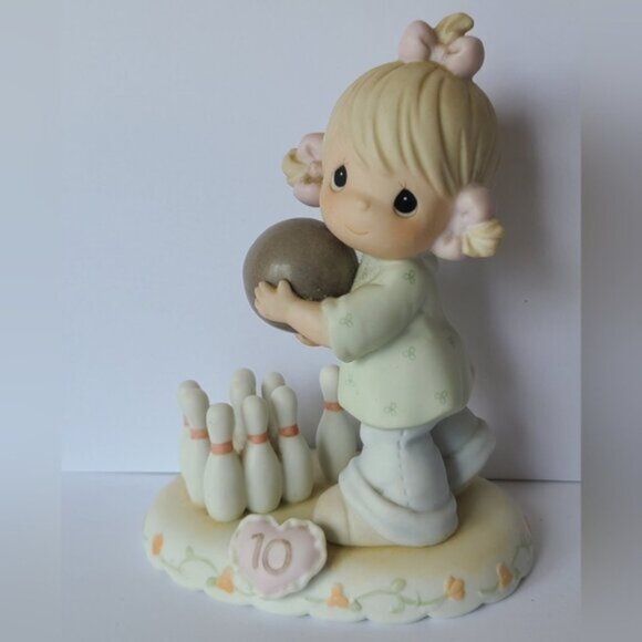 Vintage 90s Precious Moments Growing In Grace 10 Years Old Collectible Figurine - Picture 2 of 9